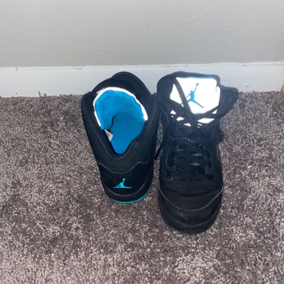 Retro - Picture 2 of 3